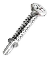 Tornillo 8x 1 1/2 punta mecha con alas  x 100u.
